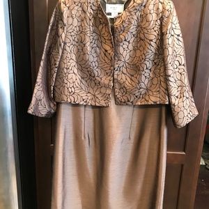 Willow Glenn Two piece size 12 dress and bolero style jacket.